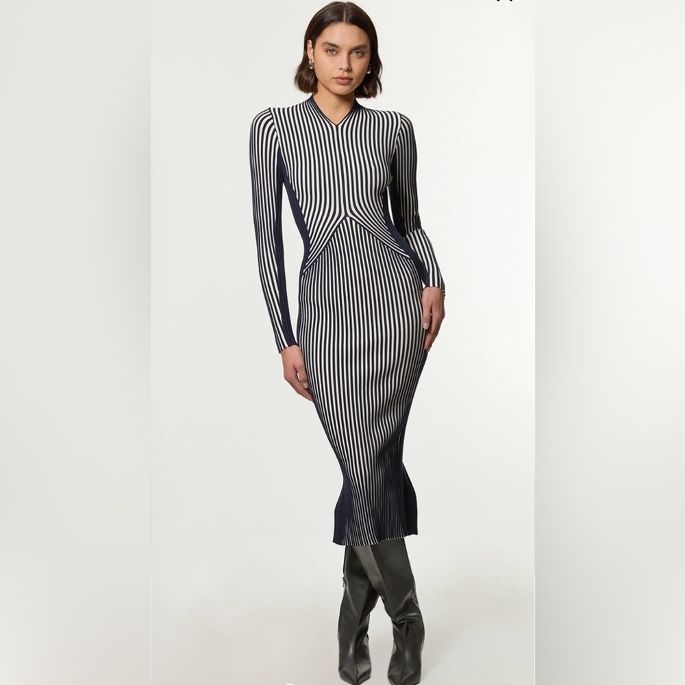 NWT Karen Millen Petite Stripe Fitted Long Sleeve Knitted Midi Dress, navy. M.